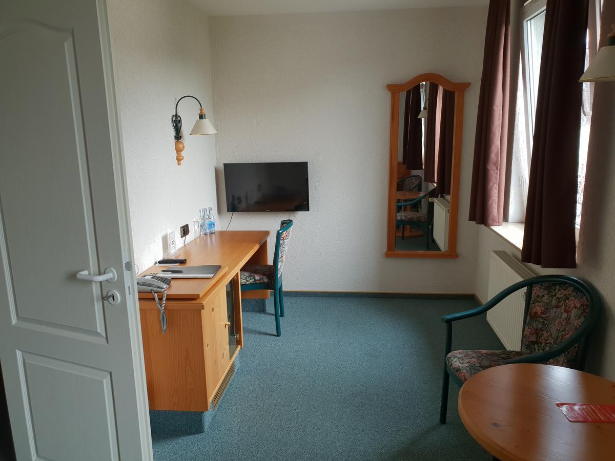 Bretzenheim Hotel Gruener Baum מראה חיצוני תמונה