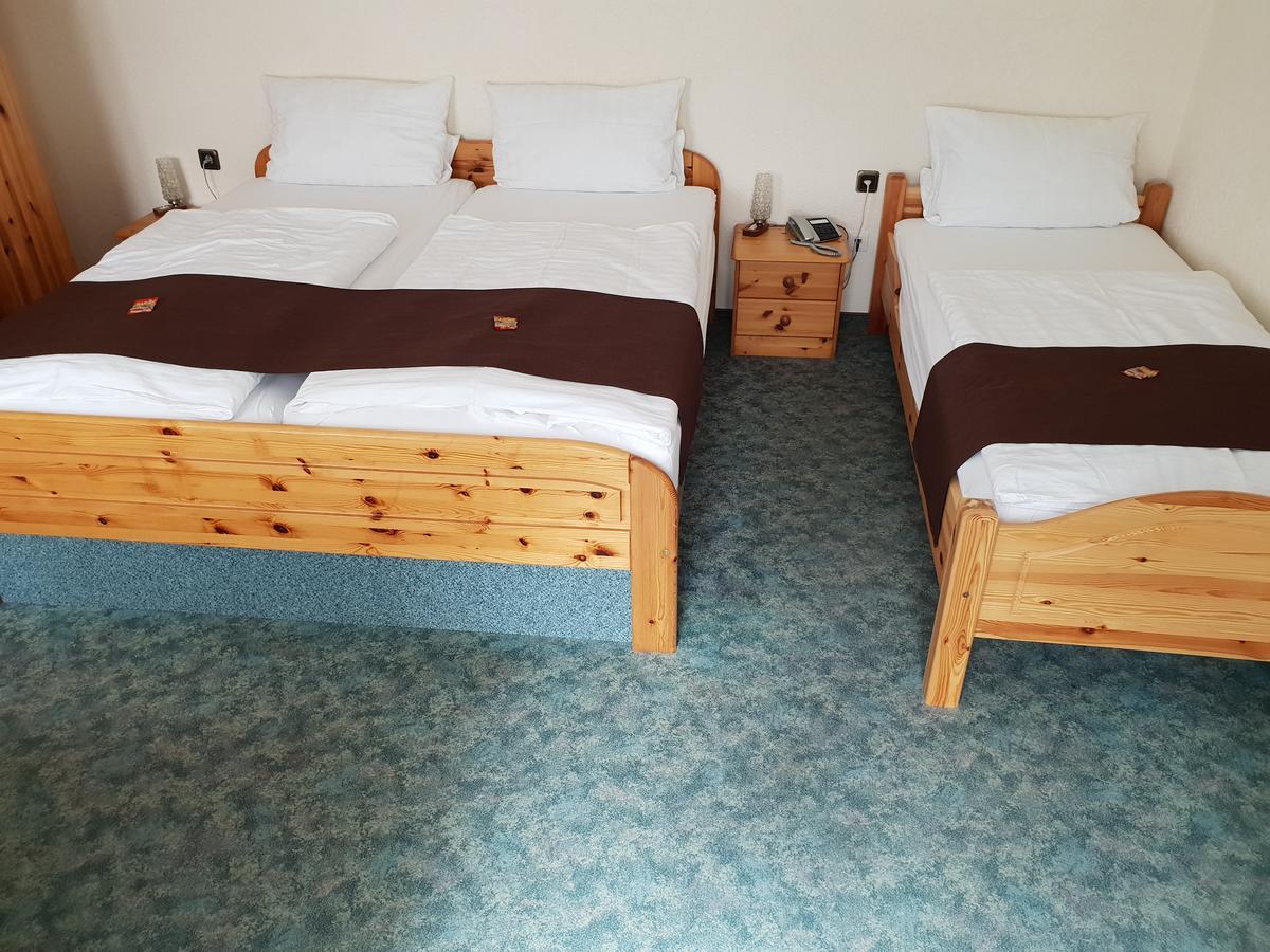 Bretzenheim Hotel Gruener Baum מראה חיצוני תמונה